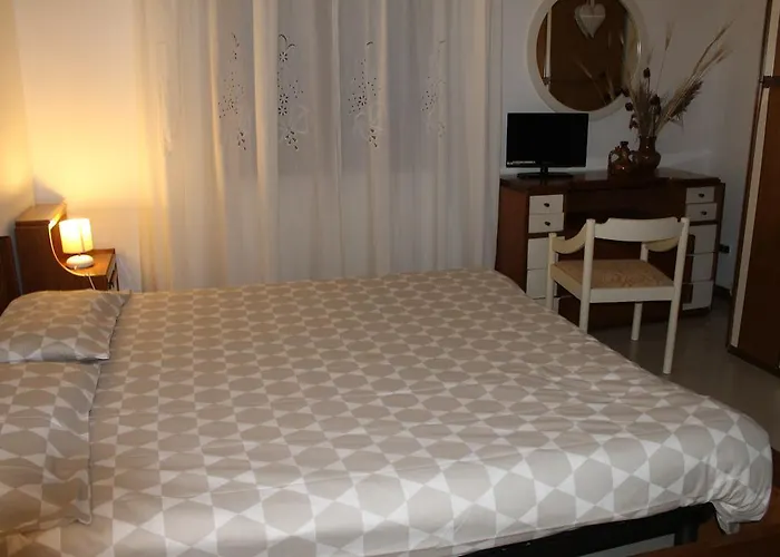 Algherooms 住宿加早餐酒店 *